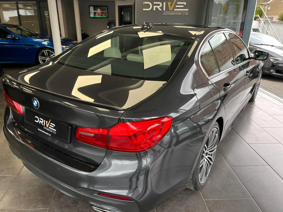 BMW 5-Series 2019 520d M-Sport - Image 4