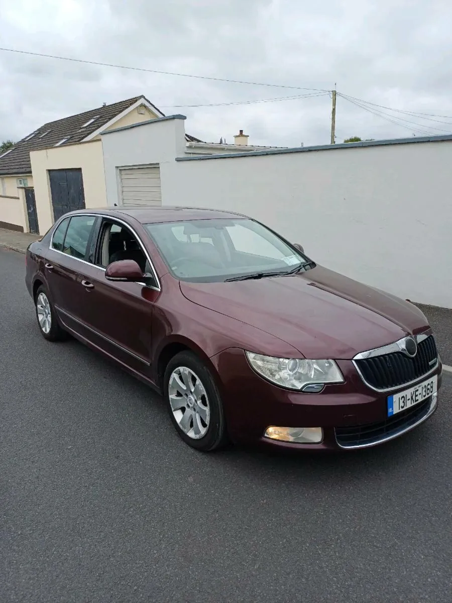 SKODA SUPERB 2013 - Image 1