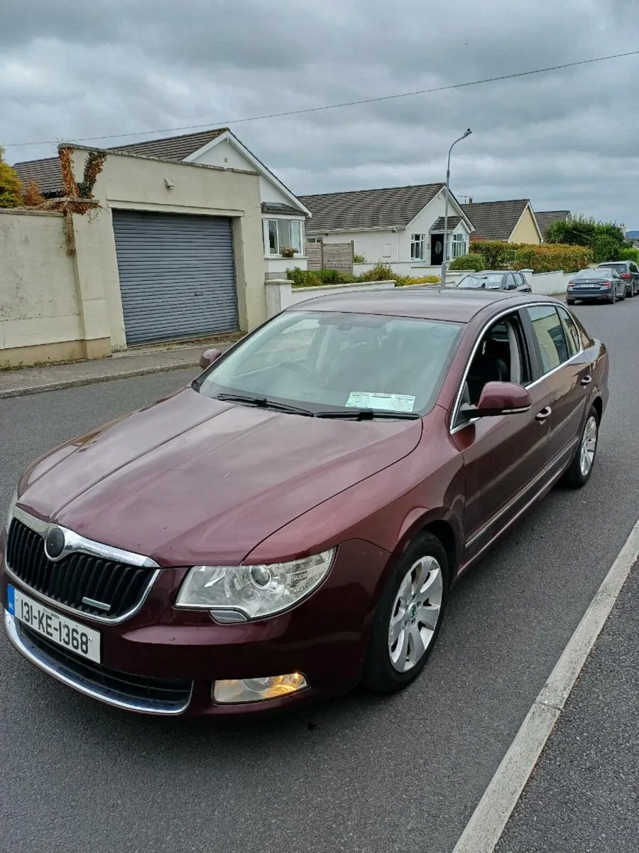 SKODA SUPERB 2013 - Image 2