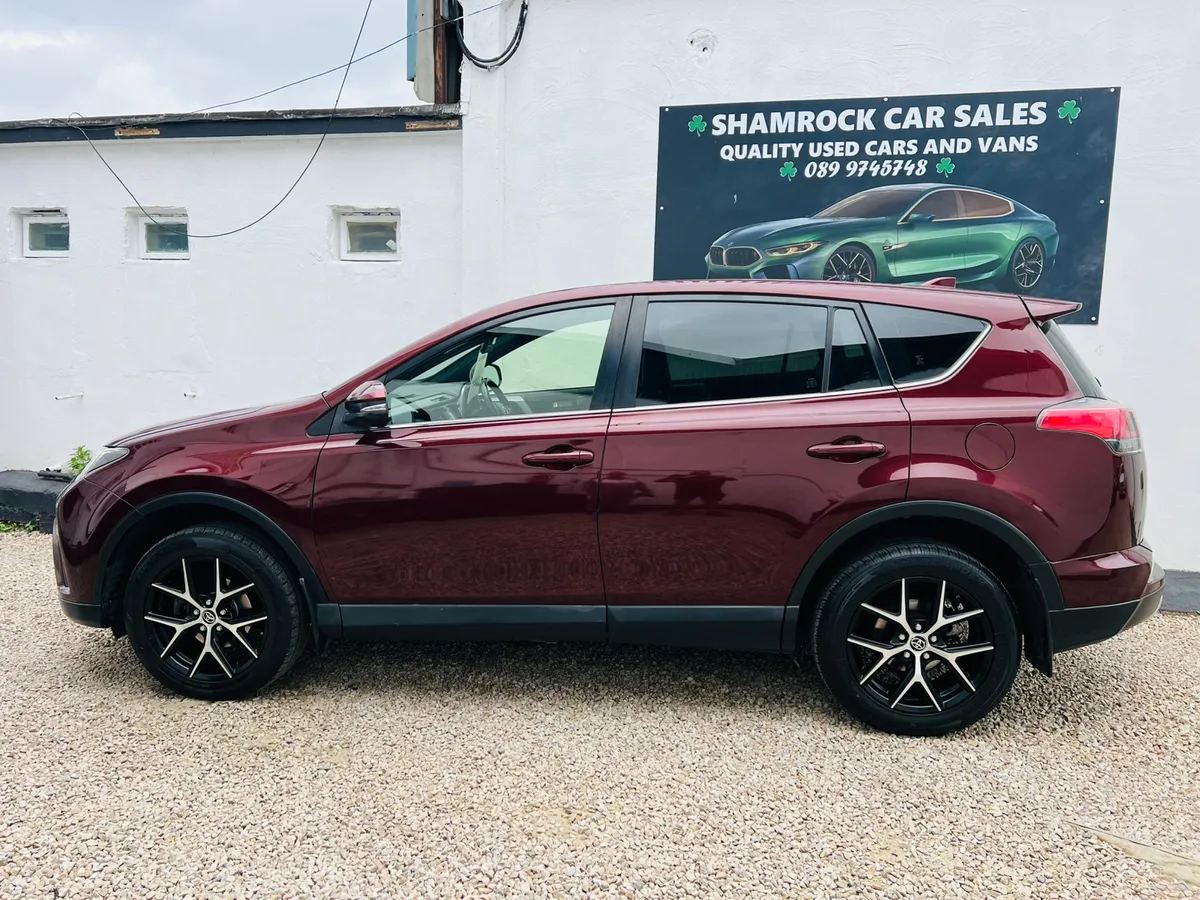 2017 Toyota Rav-4 2.0 D4d Luna Sport - Image 2