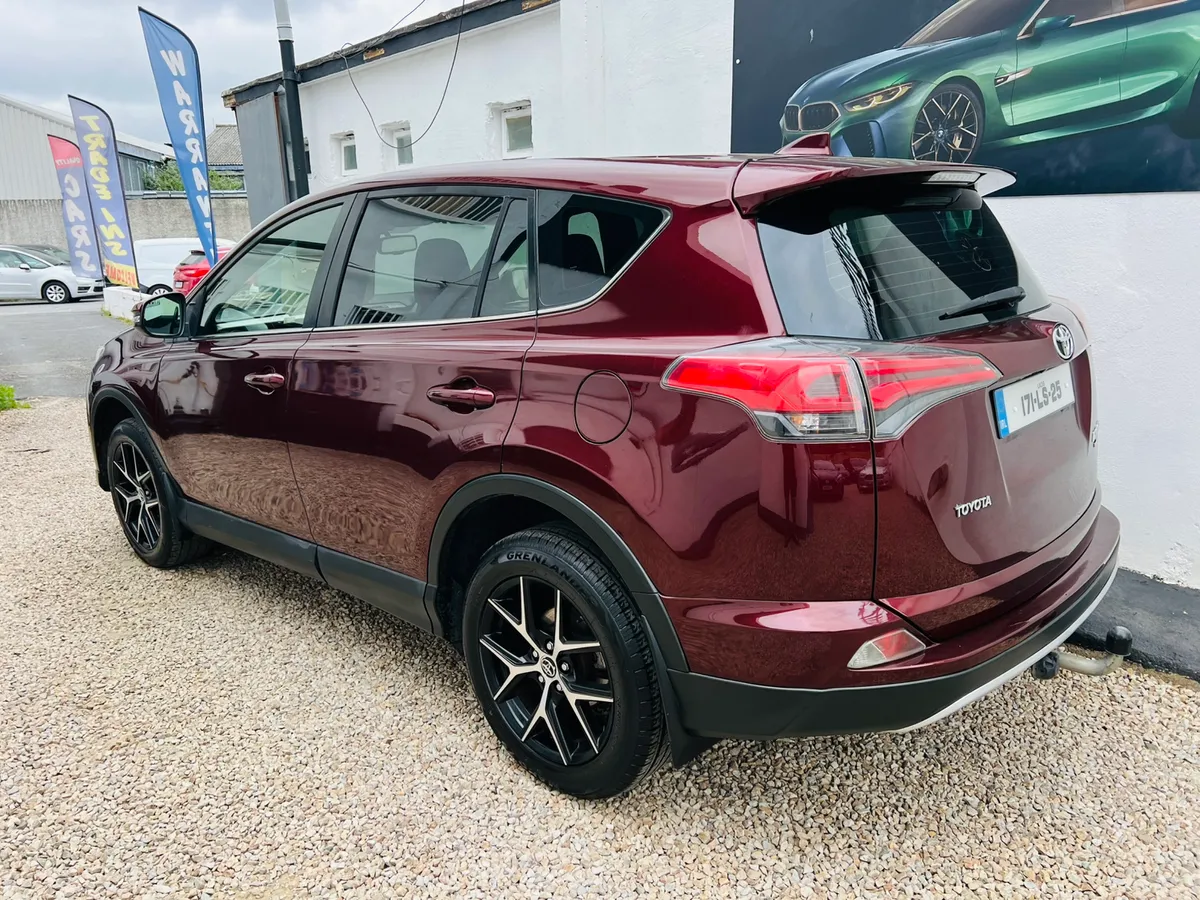 2017 Toyota Rav-4 2.0 D4d Luna Sport - Image 3