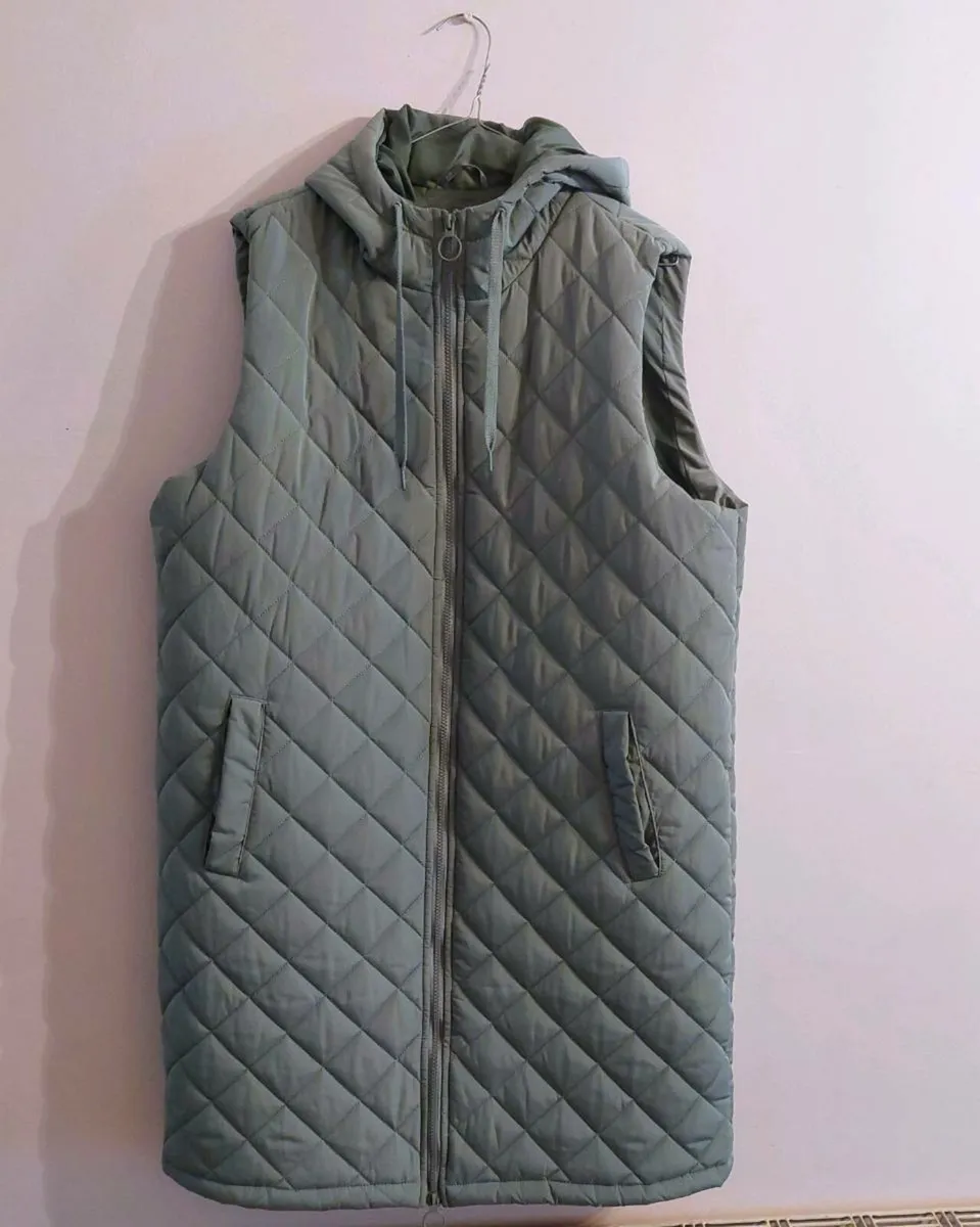 Brave Soul Black Sleeveless Hoodie Puffer Quilted - Image 1