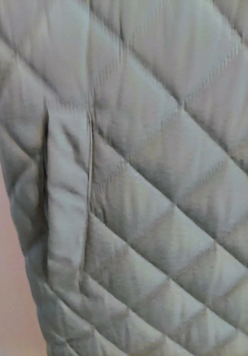 Brave Soul Black Sleeveless Hoodie Puffer Quilted - Image 4