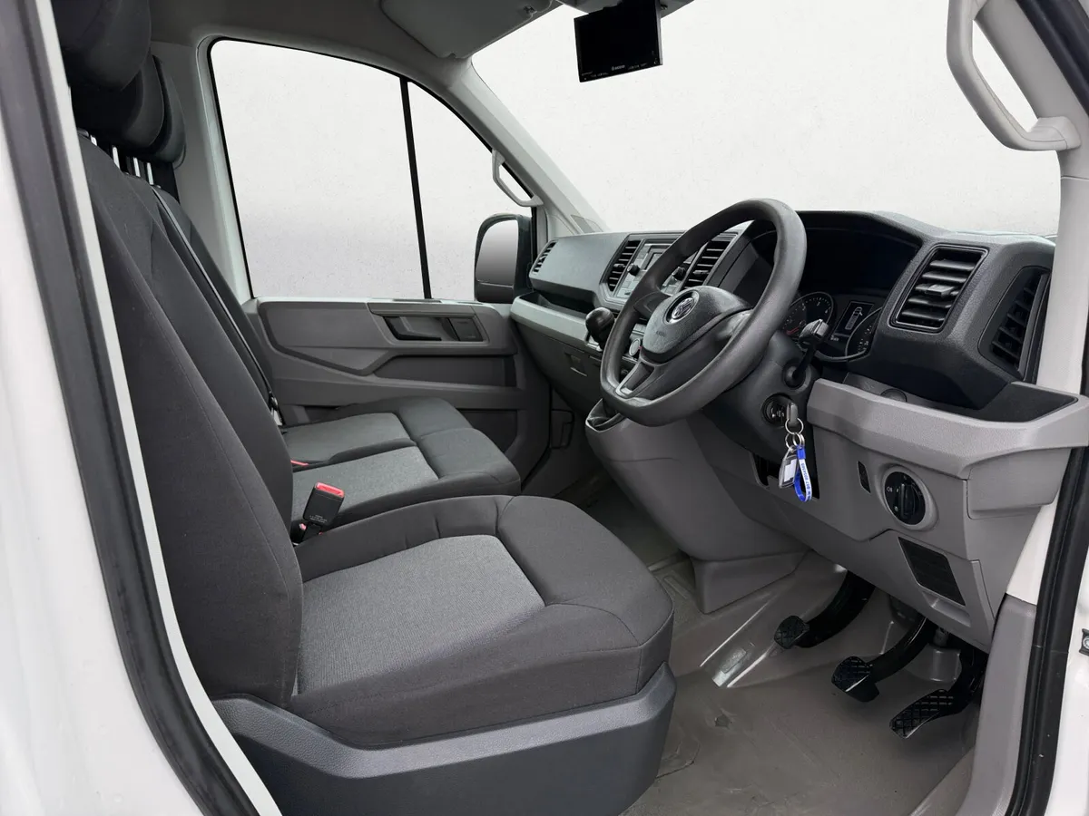 2021 Volkswagen Crafter 2.0 TDI MWB 140 BHP - Image 3