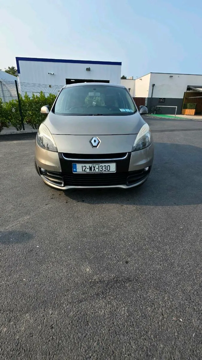 Renault Scenic  2012 - Image 1