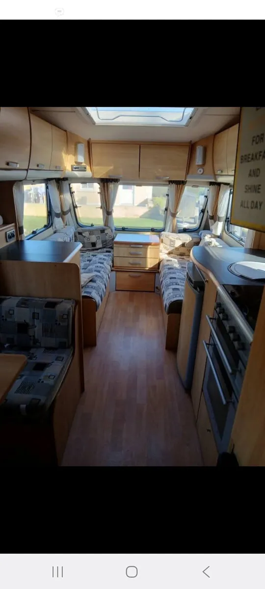 Caravan - Image 1