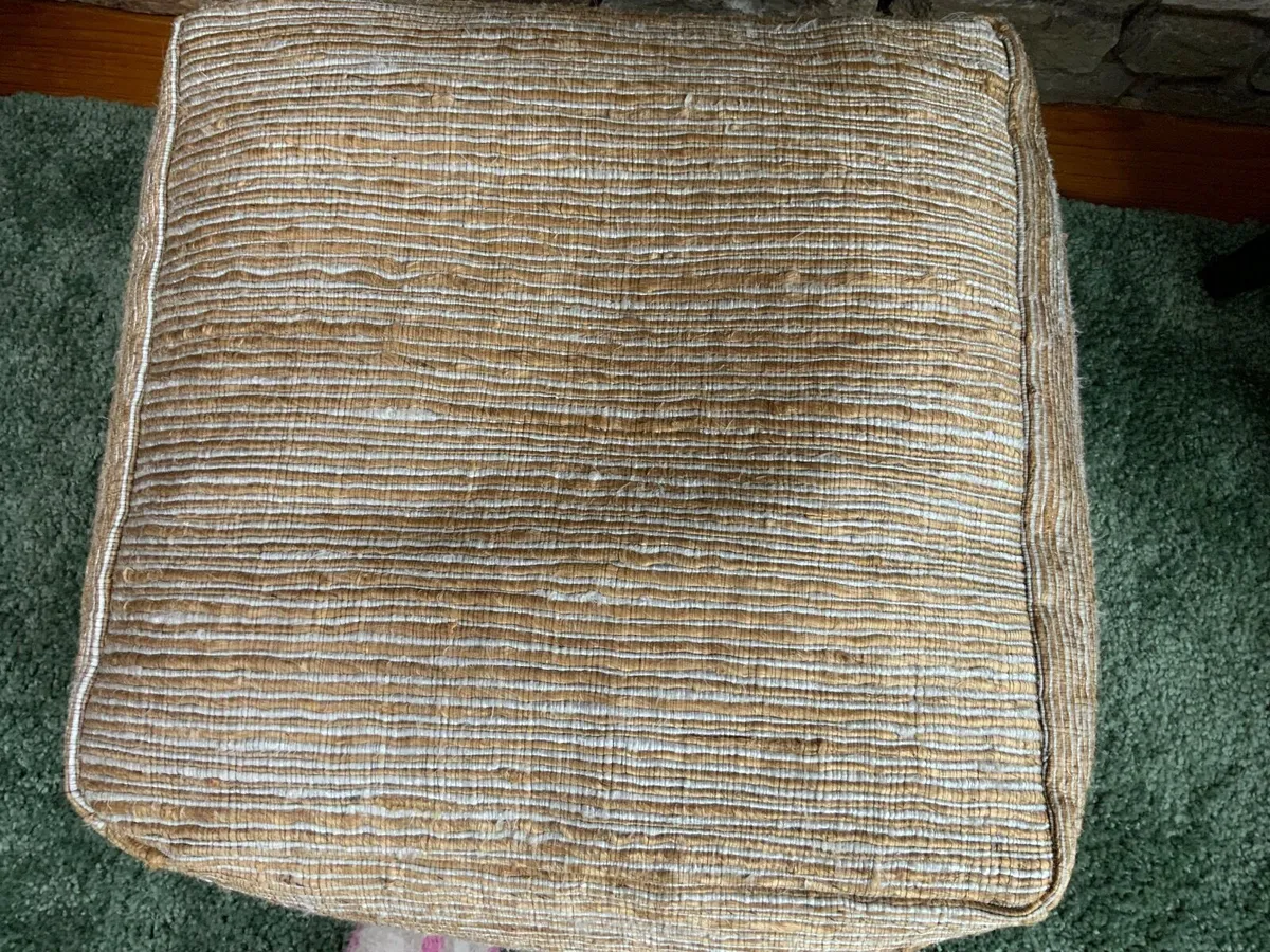 Pouffe - Image 2