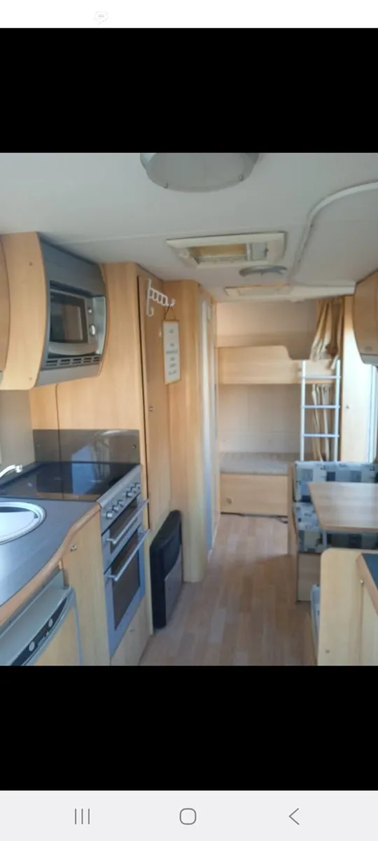 Caravan - Image 4
