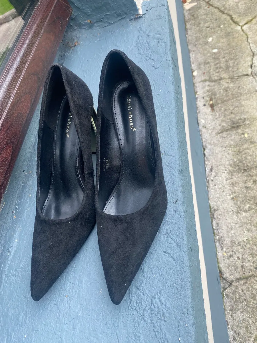 Black heels - Image 1