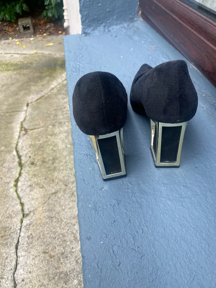 Black heels - Image 4