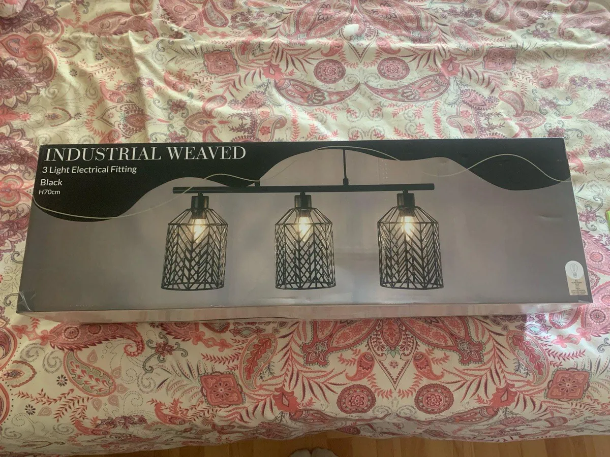 Light fitting - Image 1