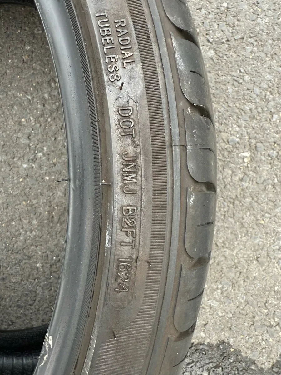 Tires 245 35 19 - Image 4