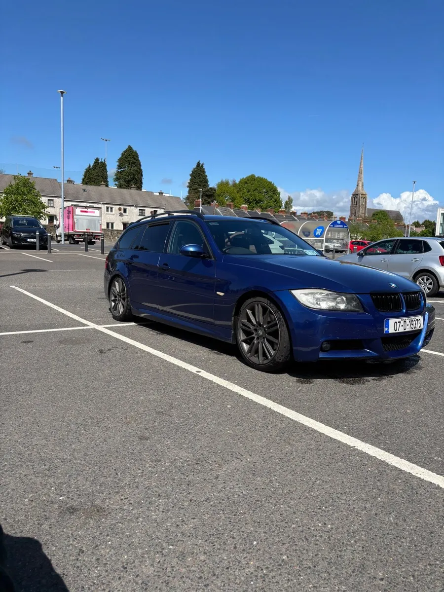 BMW 3-Series 2007 - Image 2