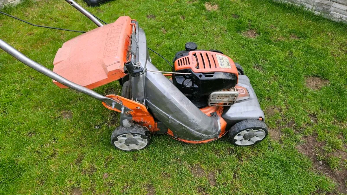 husqvarna  lawnmower - Image 3