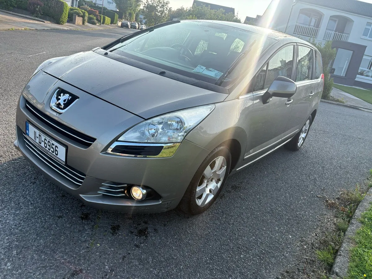 Peugeot 5008 automatic - Image 1