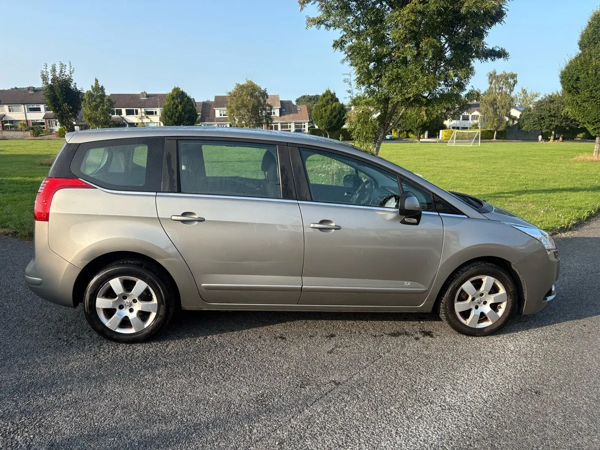 Peugeot 5008 automatic - Image 3