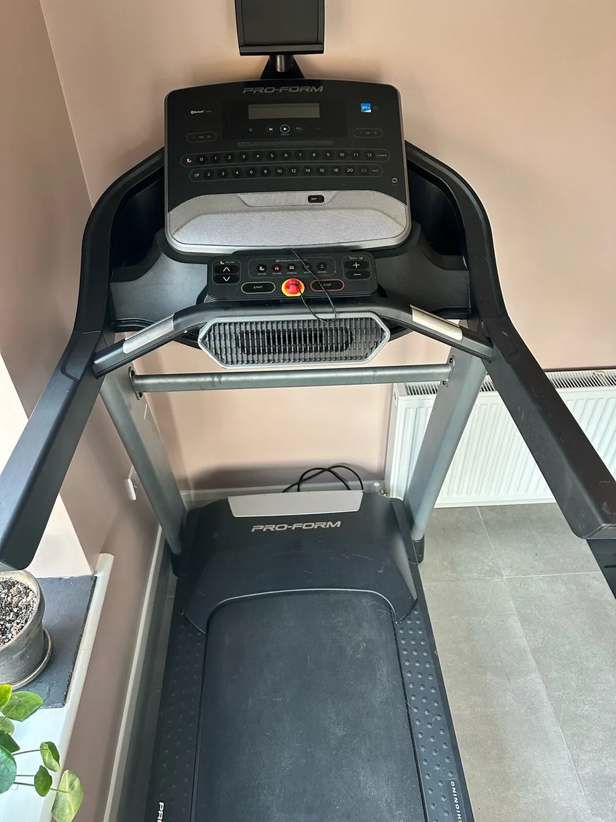 ProForm Power 995i Treadmill - Image 3