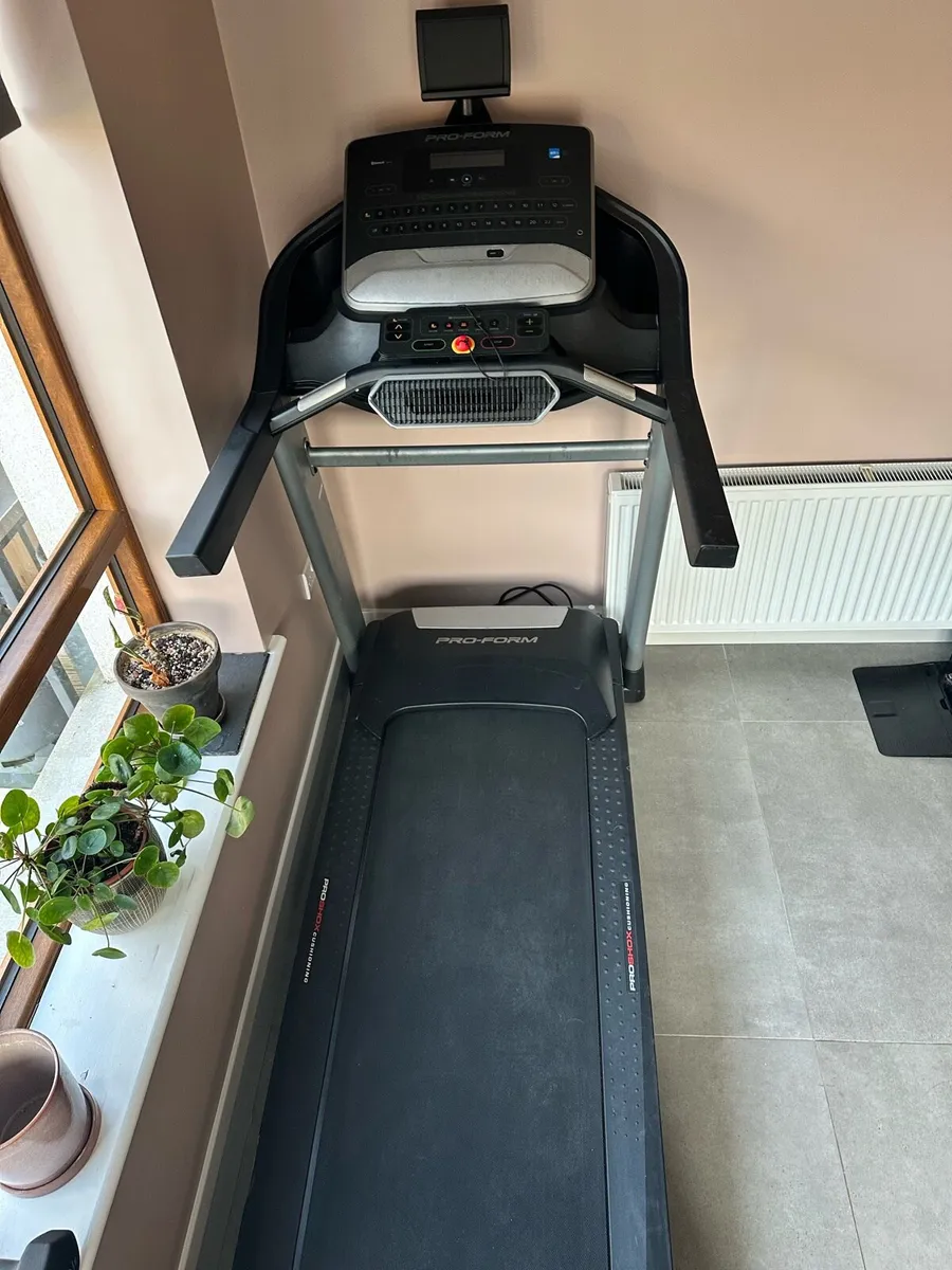 ProForm Power 995i Treadmill - Image 4