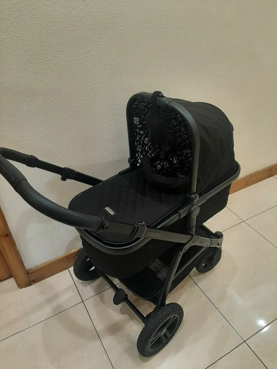 Cosatto Wow 2 Everything Bundle Travel system - Image 1