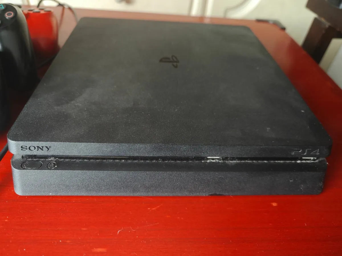 PS 4 - Image 2