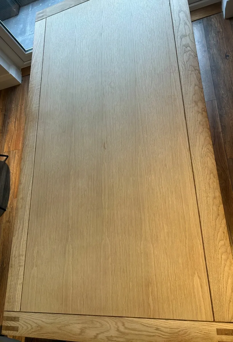 dining table - Image 3