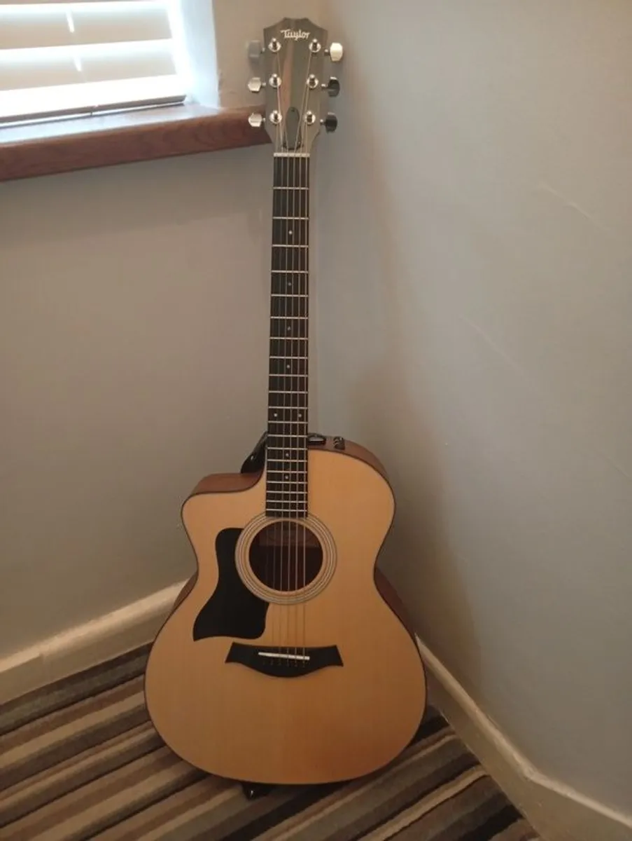 Taylor 114ce left handed - Image 1