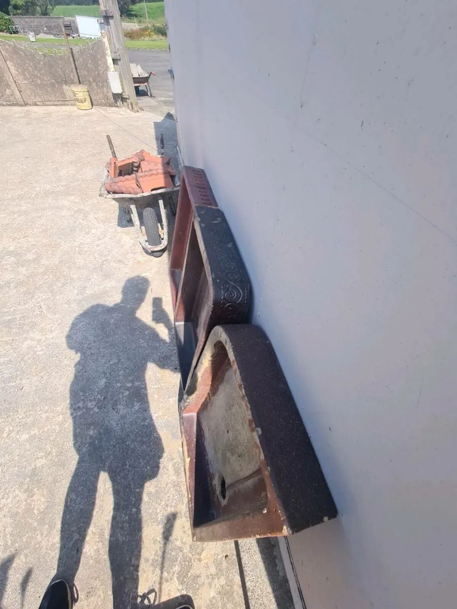 Vintage salt glazed sink/trough - Image 3