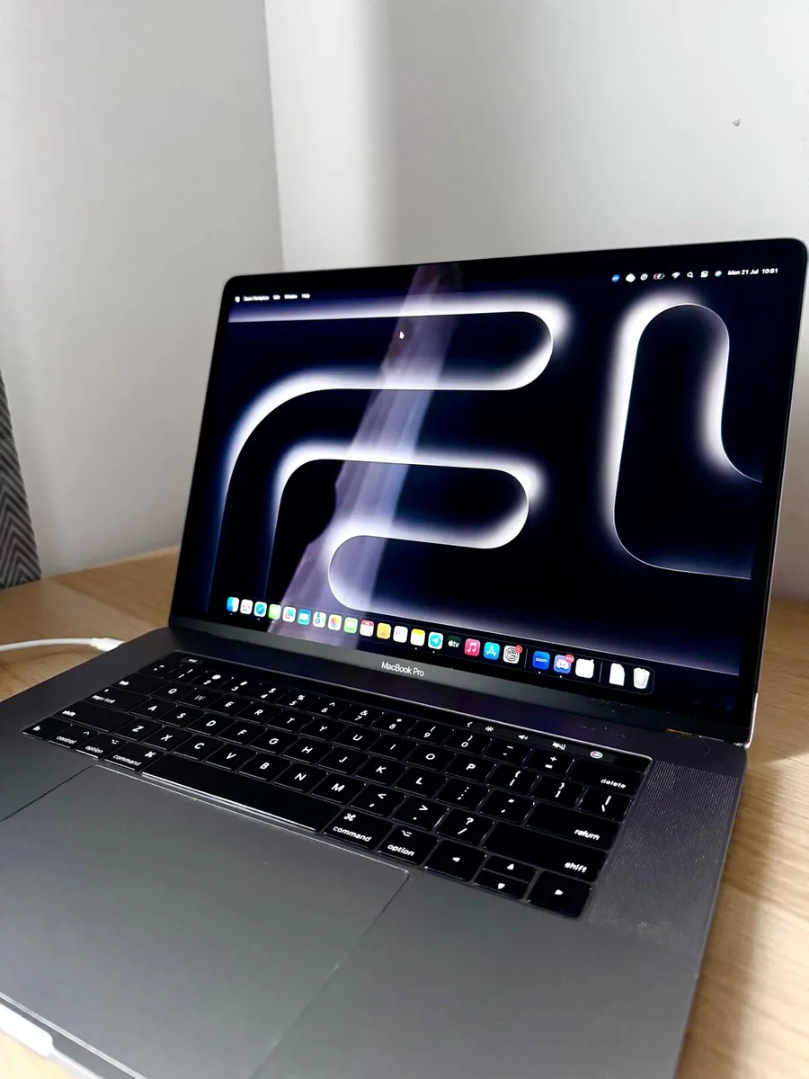 Macbook Pro 2017 - Image 1