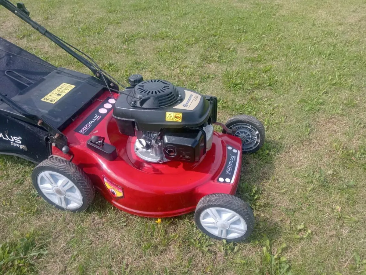 Lawnmowers - Image 4