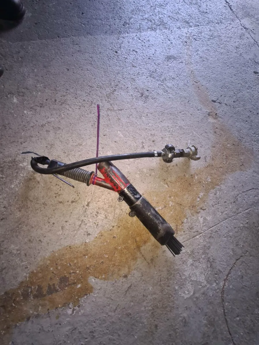110v scrabbled/needler - Image 1