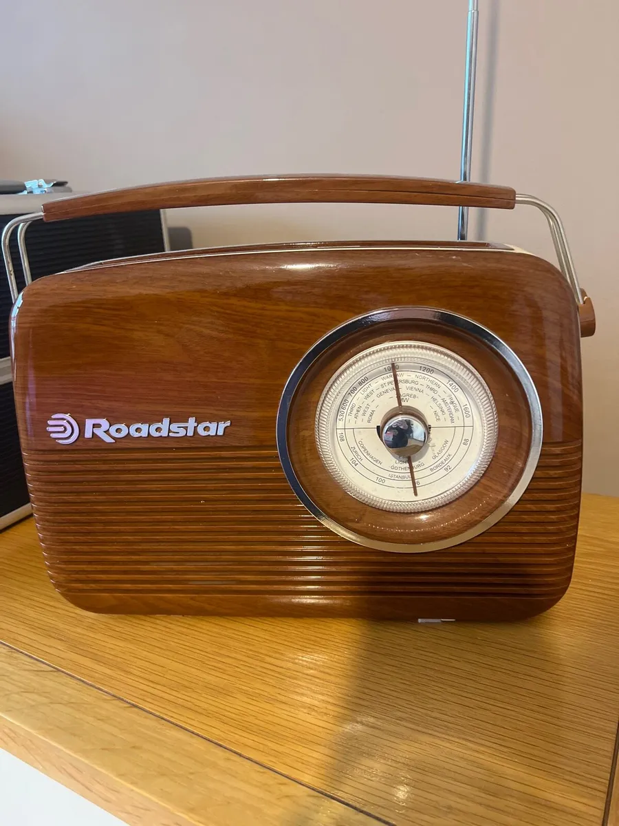 Retro style radio - Image 2