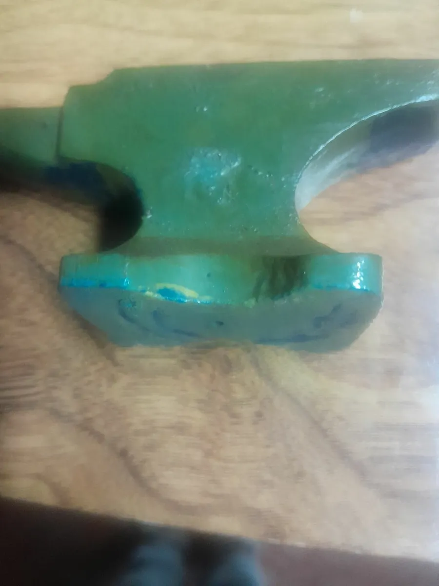 Minature  steel anvil - Image 3