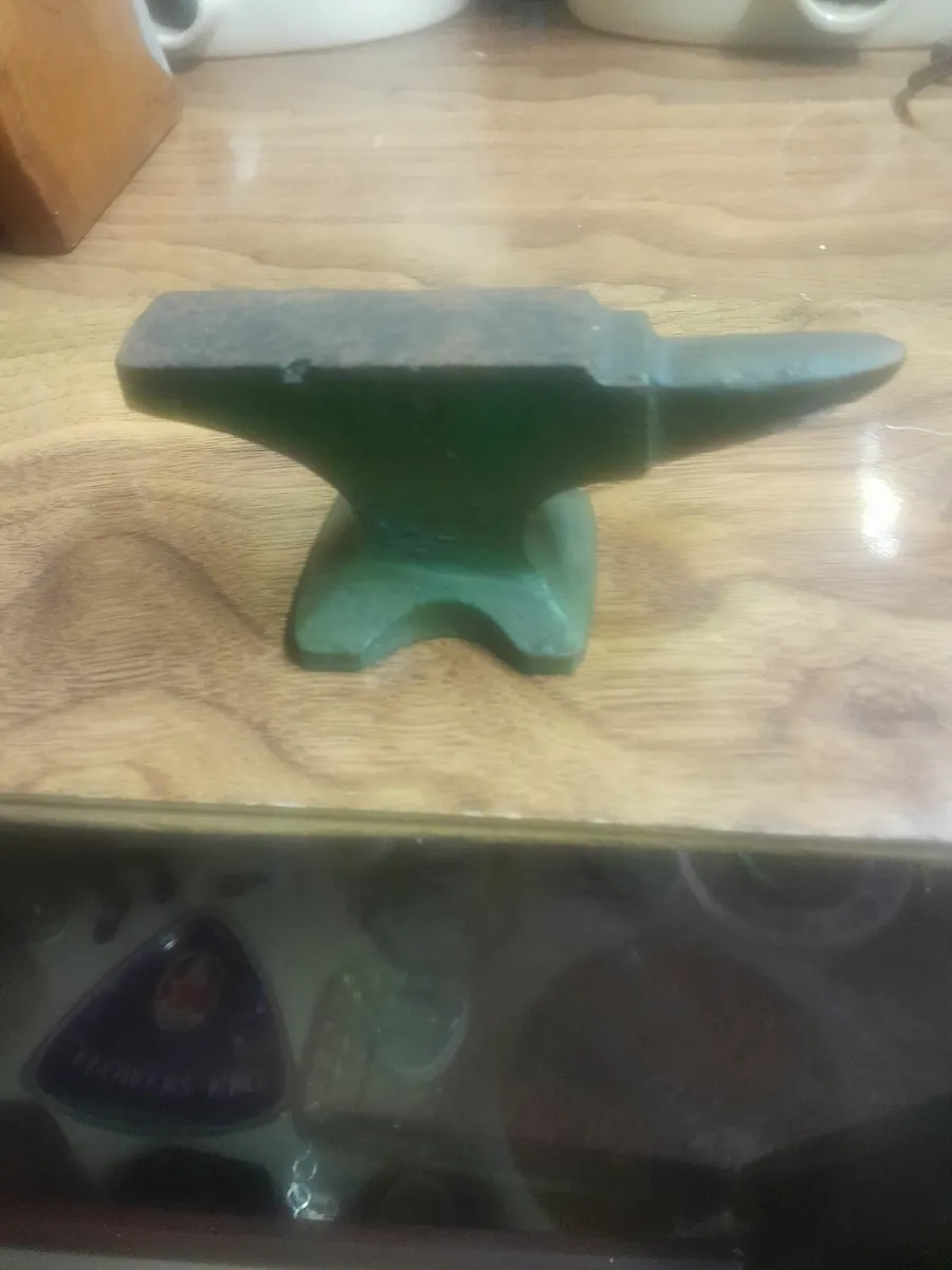 Minature  steel anvil - Image 1