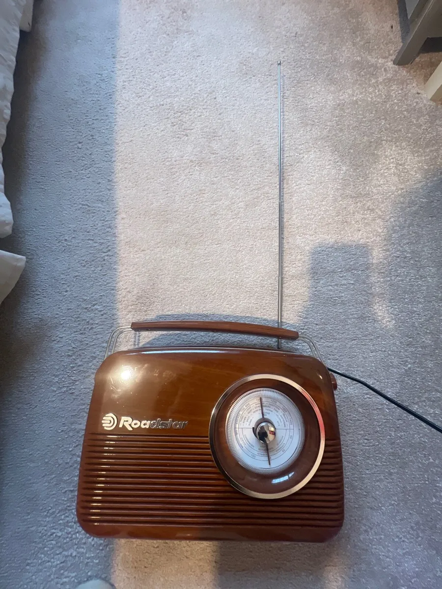 Retro style radio - Image 3