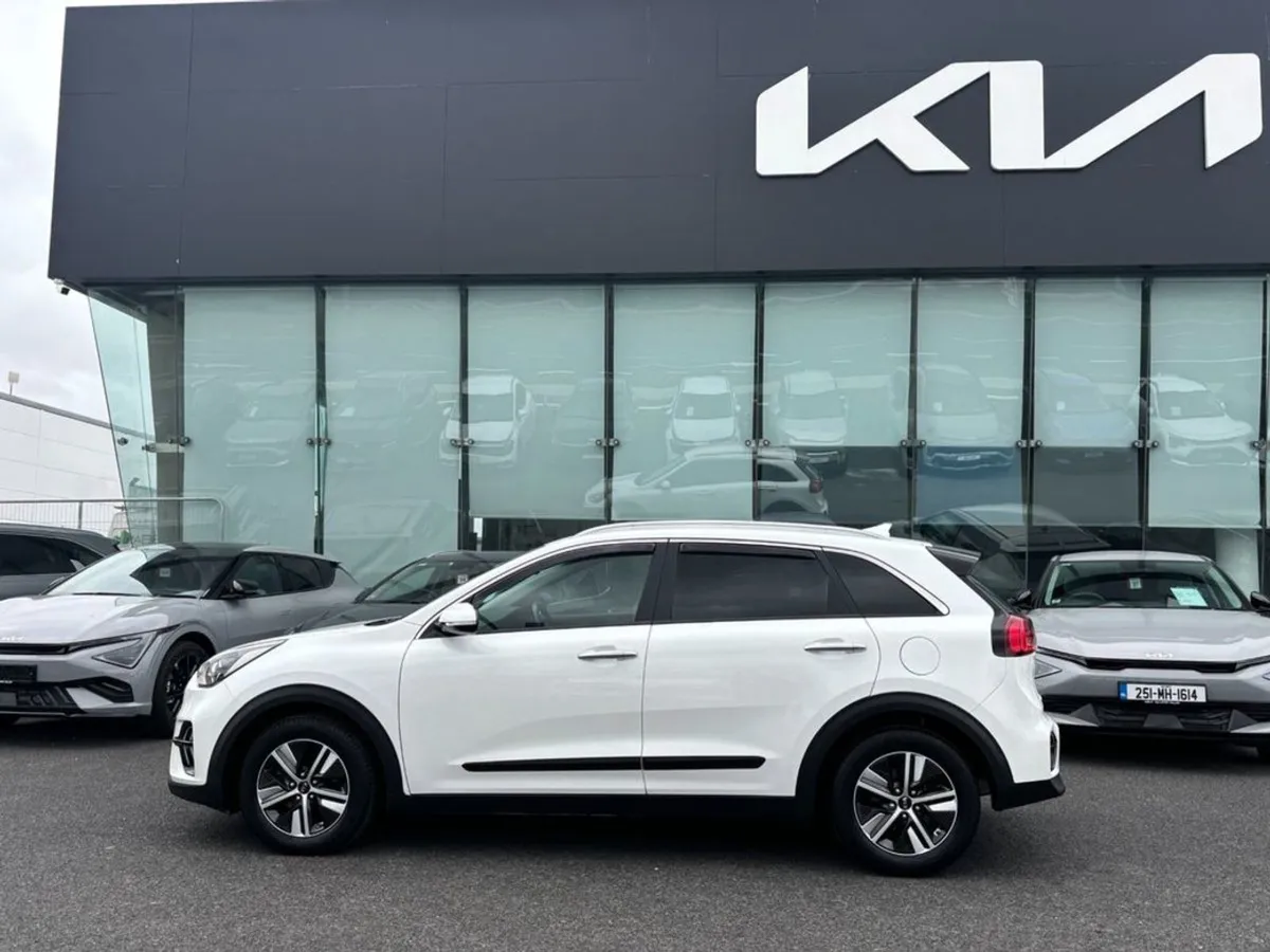 Kia Niro 1.6 Hybrid Automatic - Image 4
