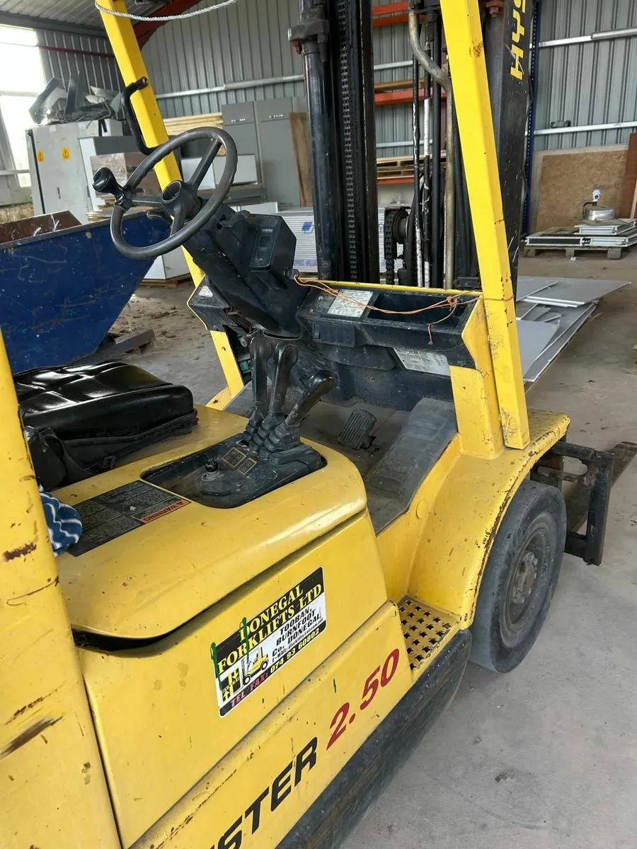 Forklift - Image 2
