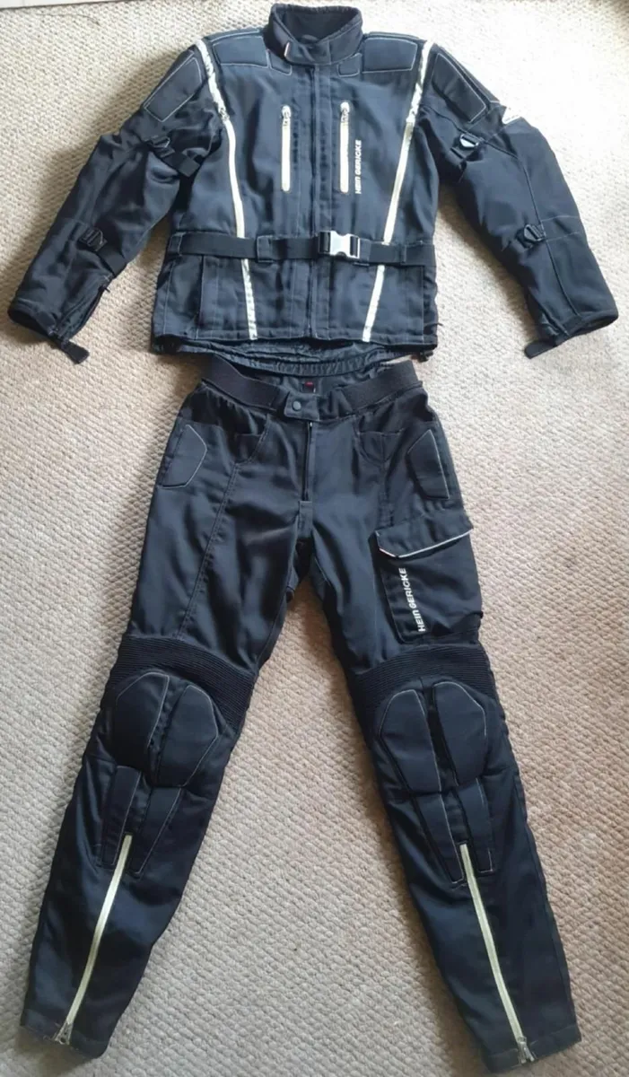 Motorcycle gear - Image 1