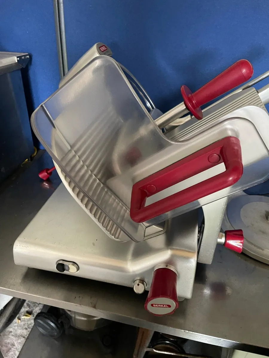 Butcher and Supermarket equipment - Image 1