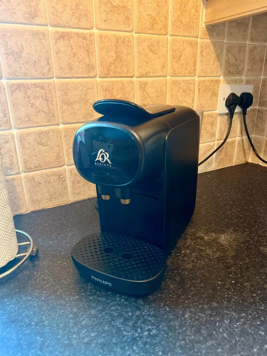 L’OR Barista Sublime Coffee Machine (Piano Noir)