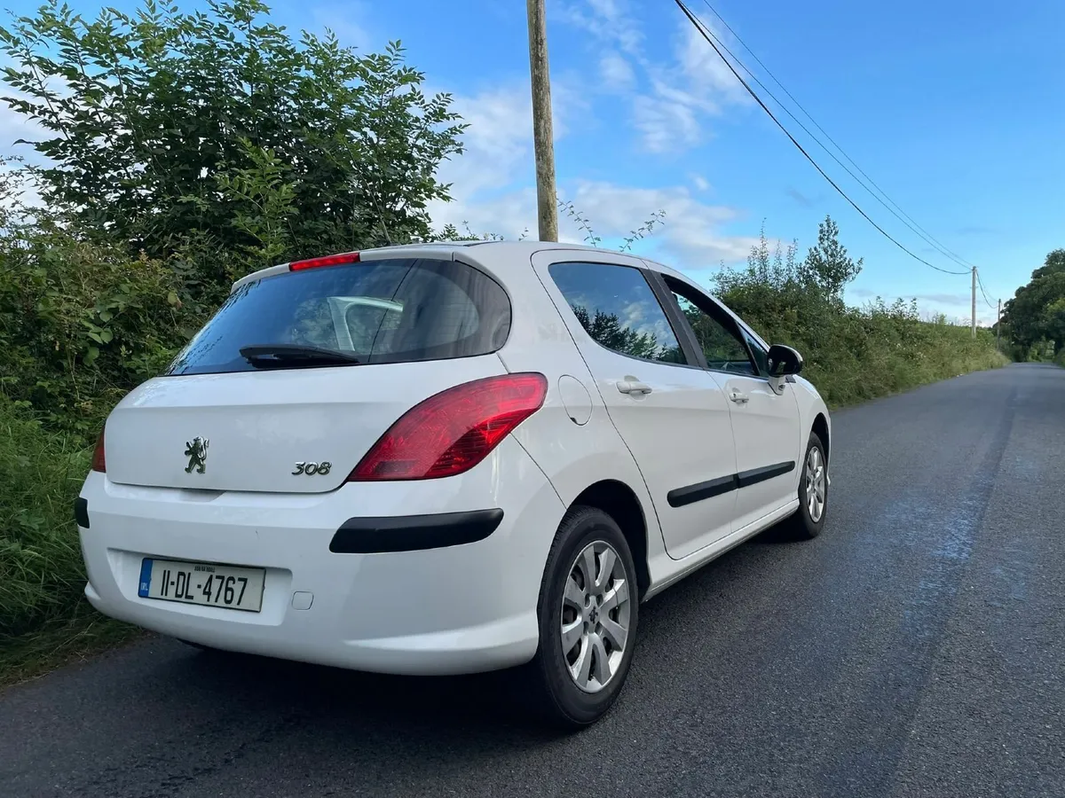 Peugeot 308 2011 - Image 2