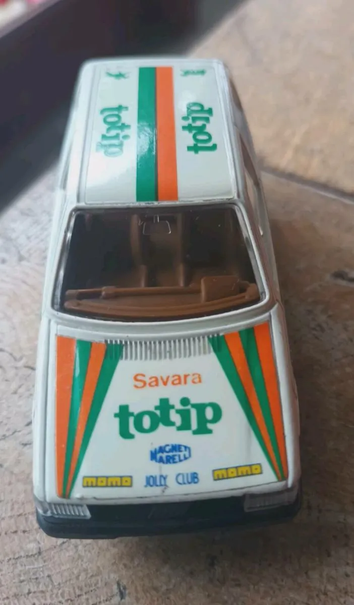 Burago Fiat Uno Totip car D18 post 3e - Image 4