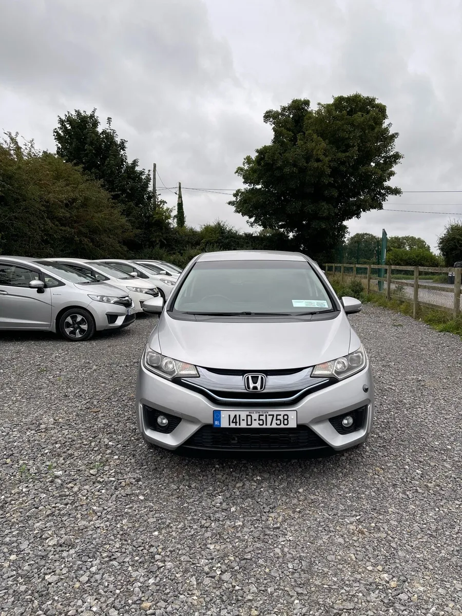 Honda Fit 2014 1.5 Hybrid in Top specs - Image 2