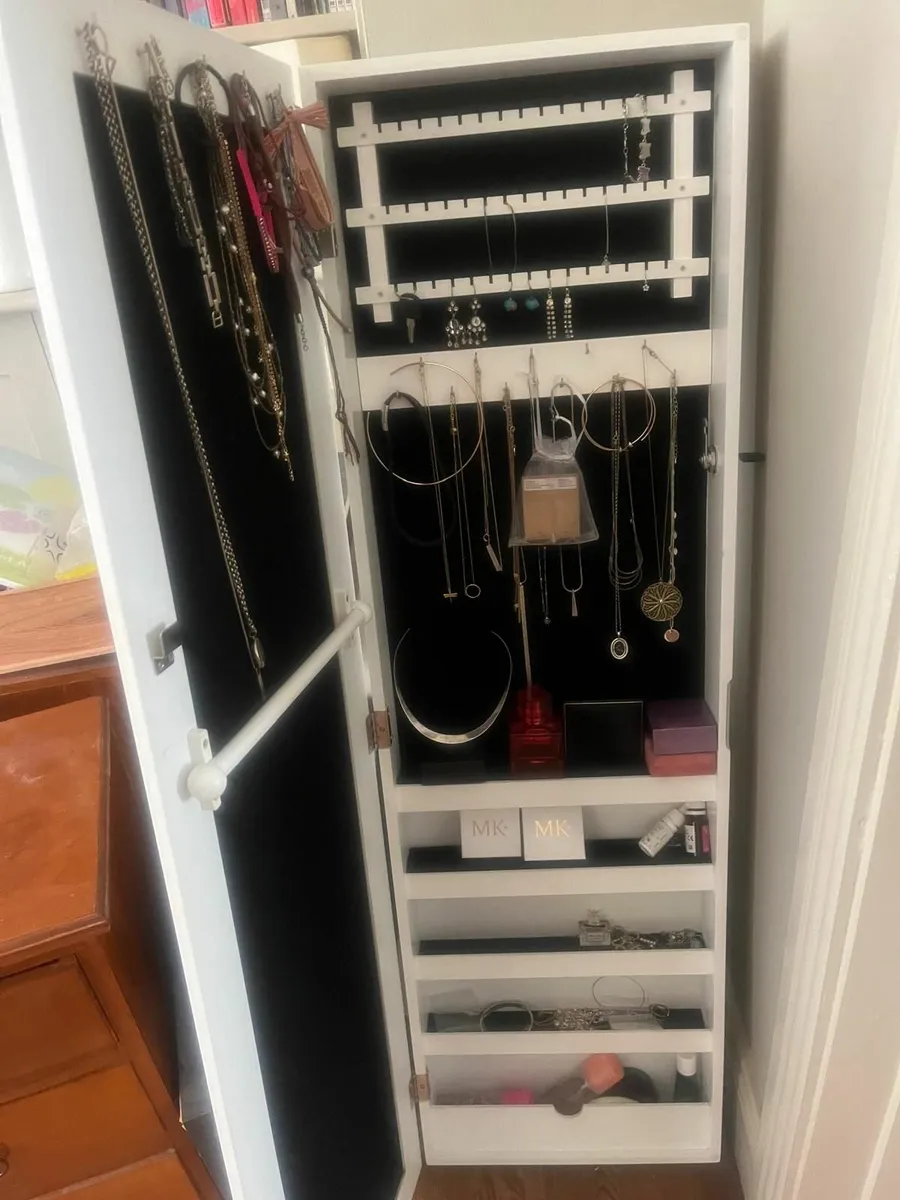 Mirrored Jewellry Wall Cabinet - Image 2