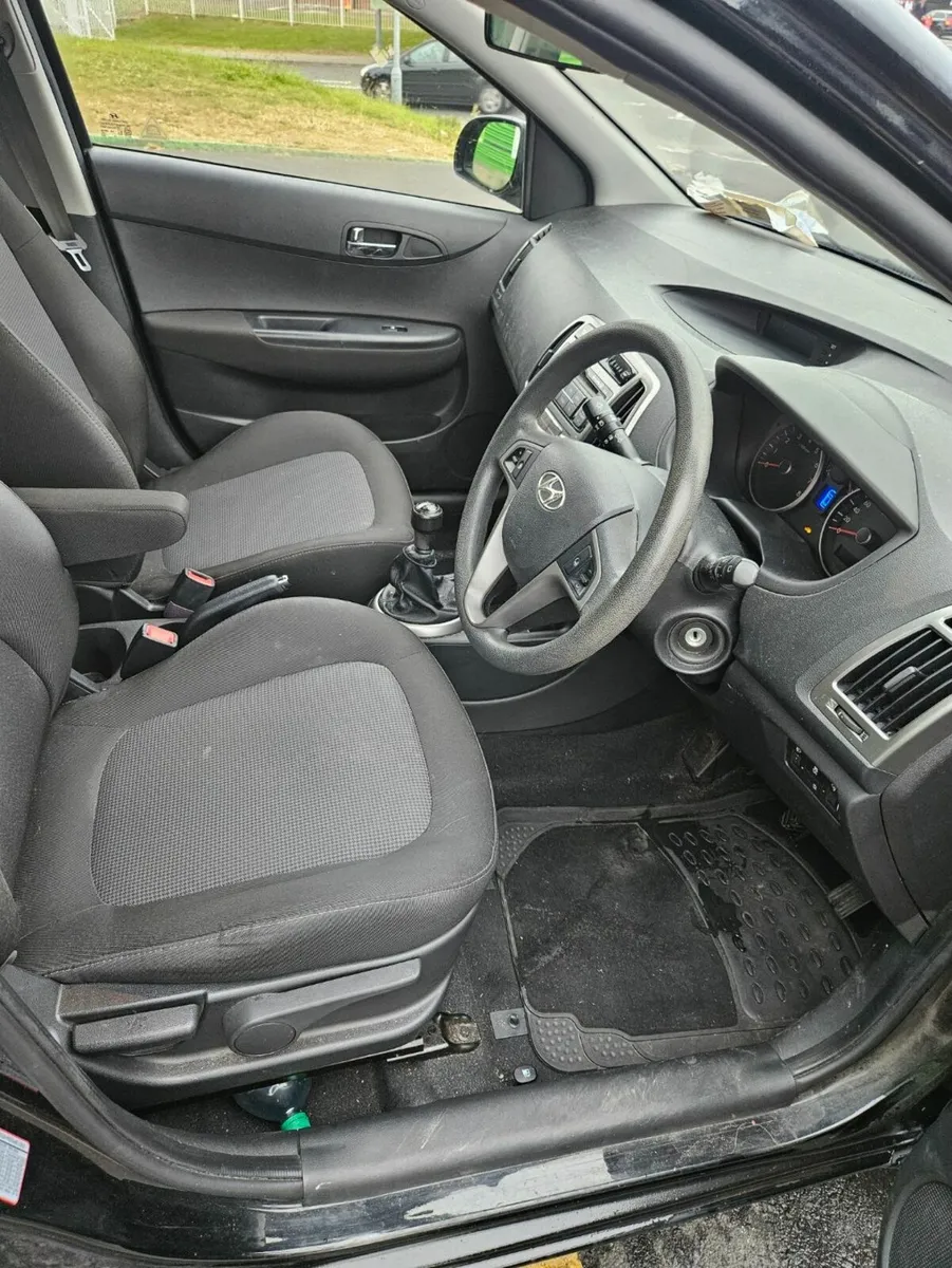 Hyundai i20 Low Mileage - Image 3