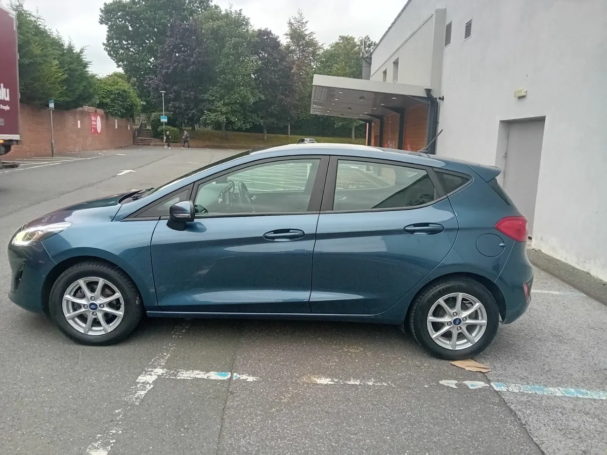 2019 Ford Fiesta Titanium - Image 2