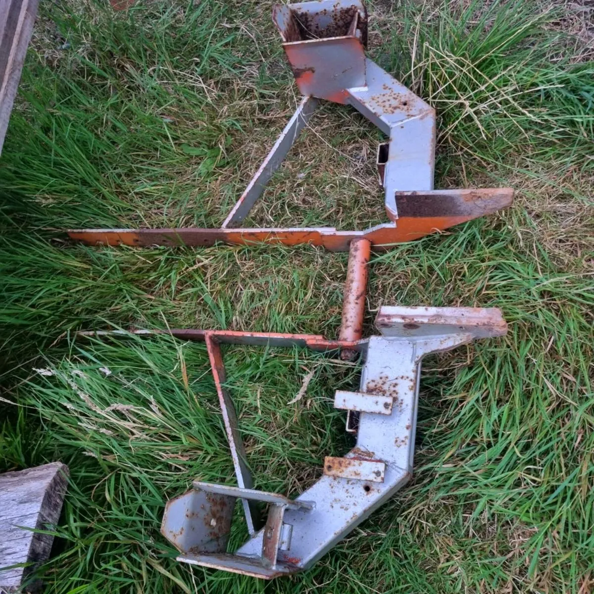 Front Loader Subframe Kubota B1750