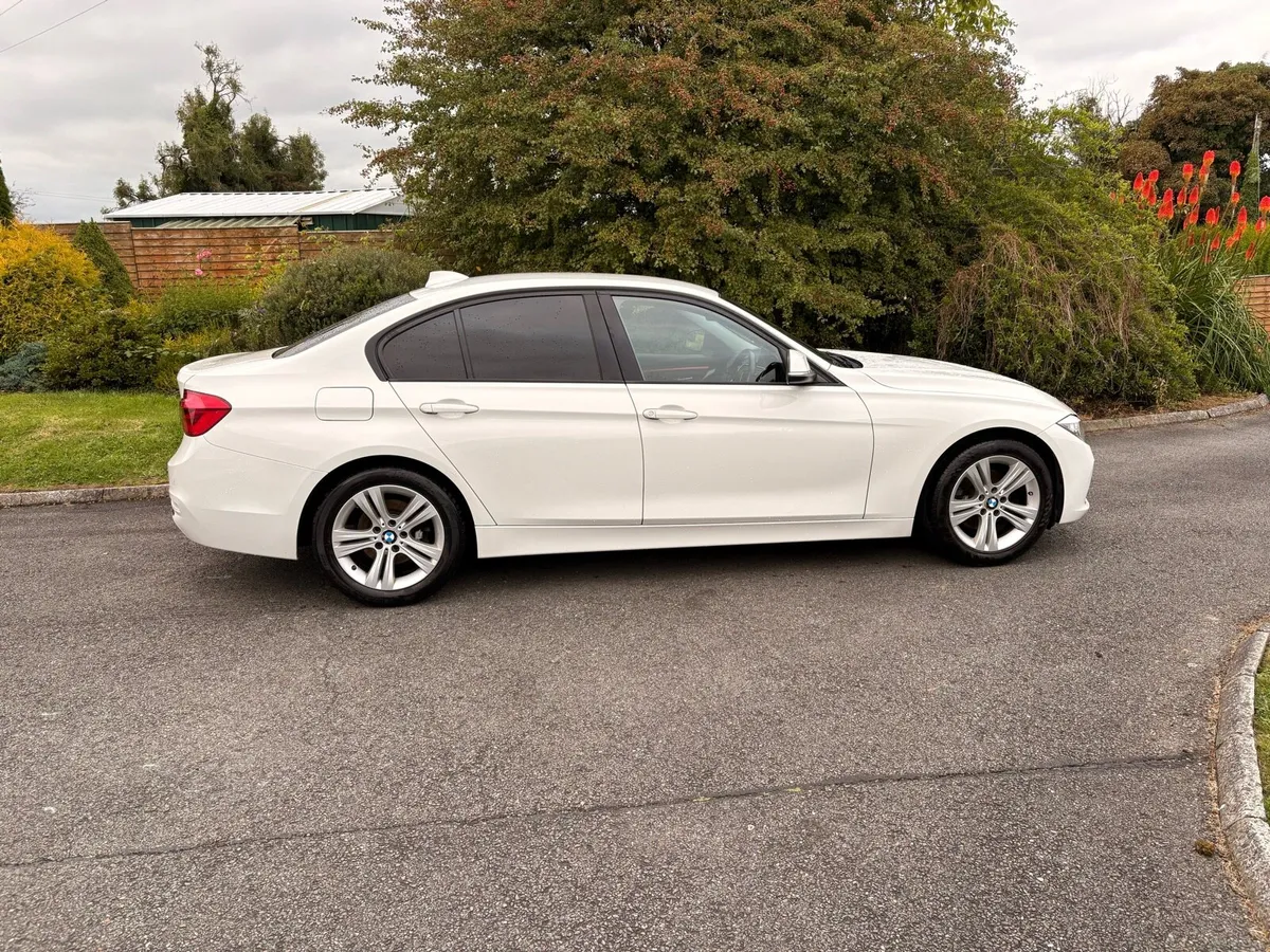 BMW 320D SPORT - Image 1