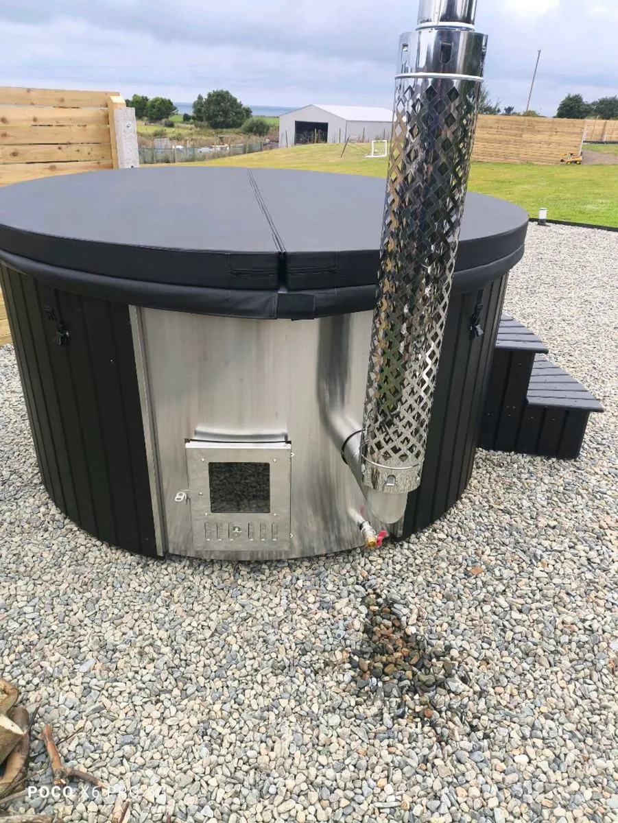 Hot 🔥 tub/Mini cube sauna/plunge pool - Image 1