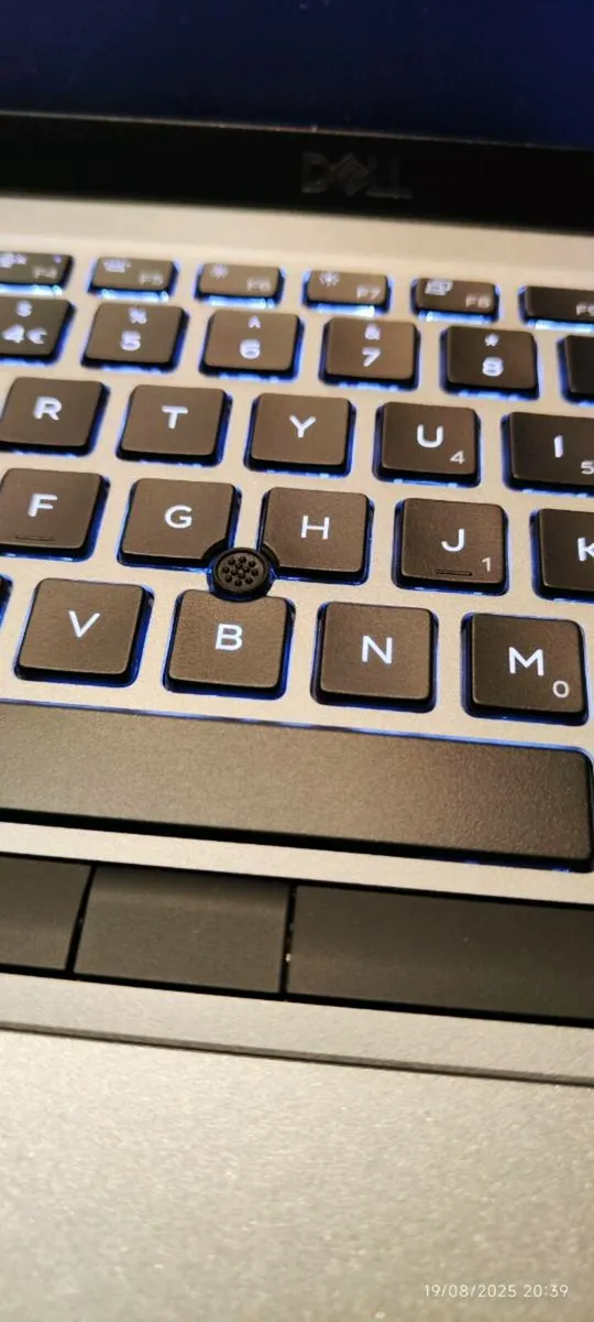 Dell Latitude 5410 - Image 4