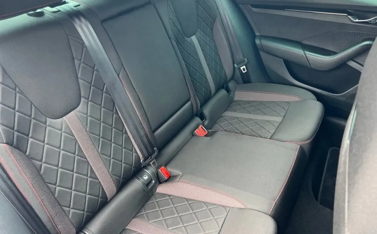 2024 Skoda Octavia Rs 2.0 tdi - Image 3